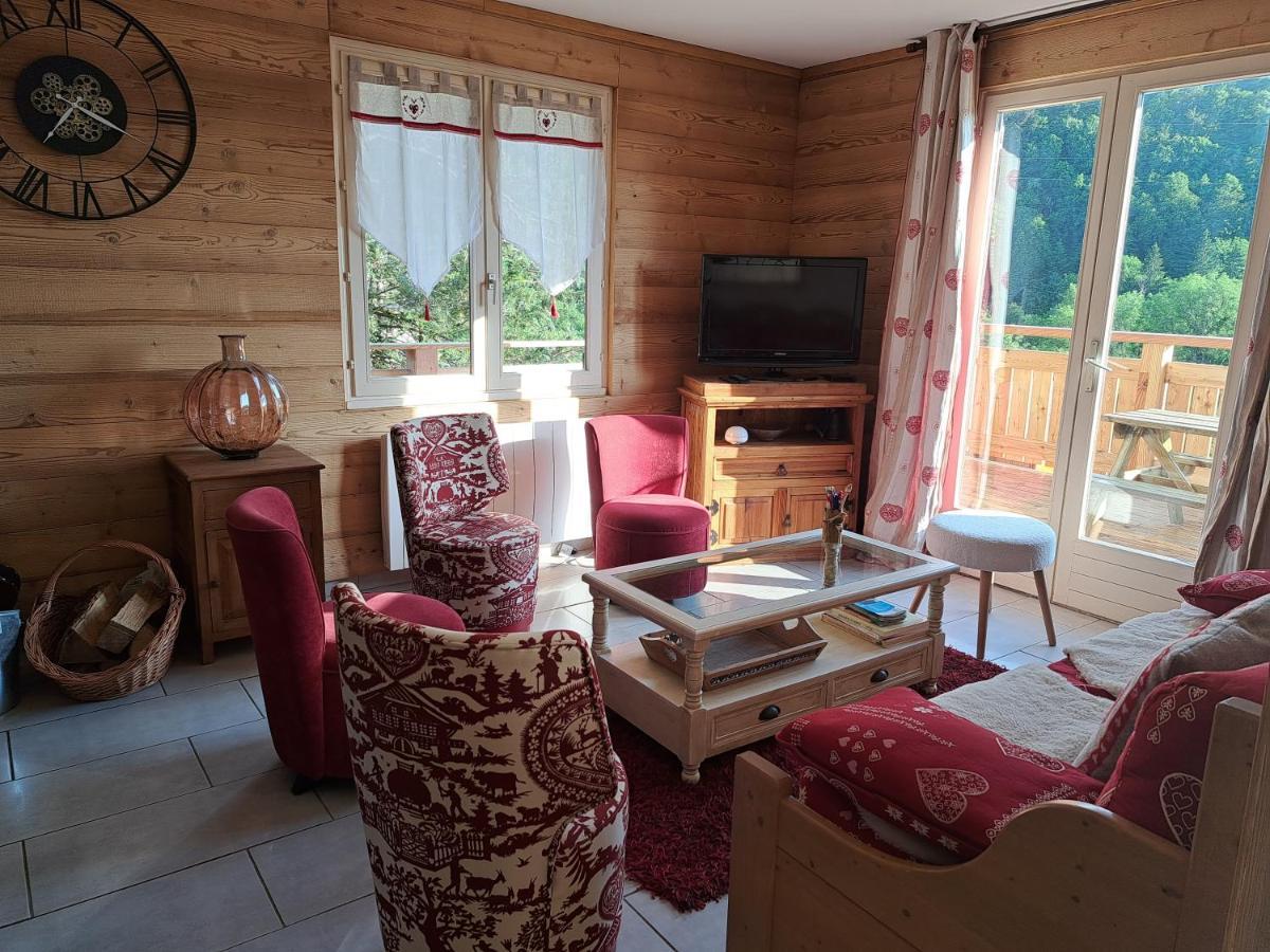Le Refuge Du Herisson Doucier Esterno foto