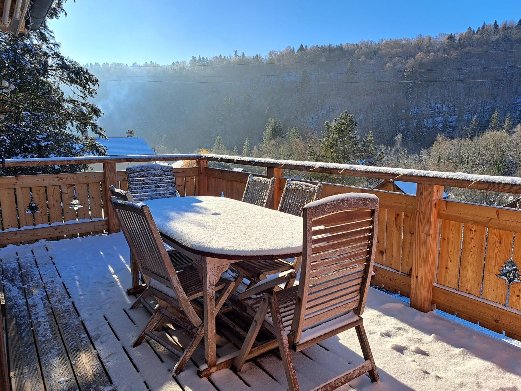 Le Refuge Du Herisson Doucier Esterno foto